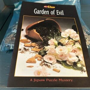 Vintage Clue “Garden of Evil” Jigsaw 500 pc Puzzle - Black and Pink